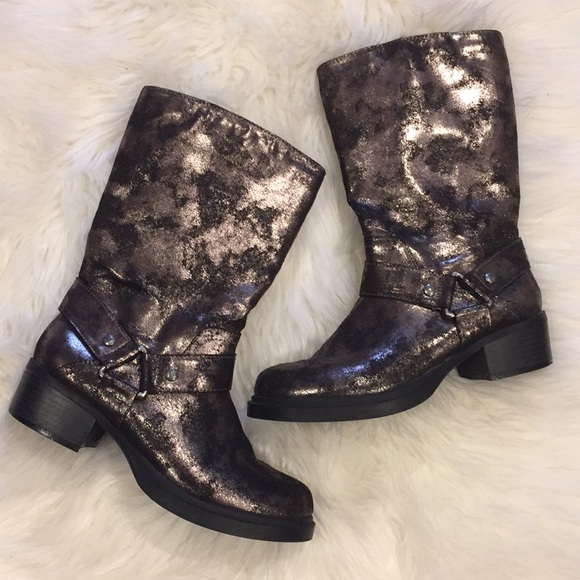 simply vera wang boots